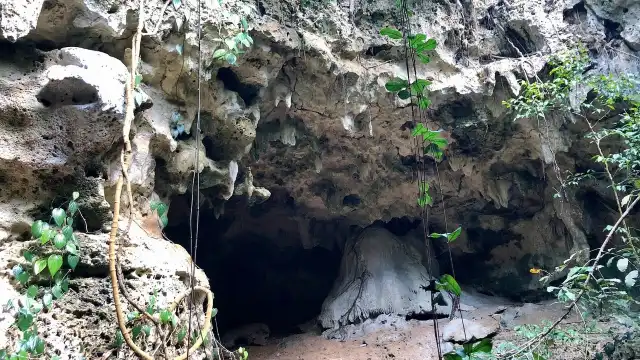 Kiwengwa Caves