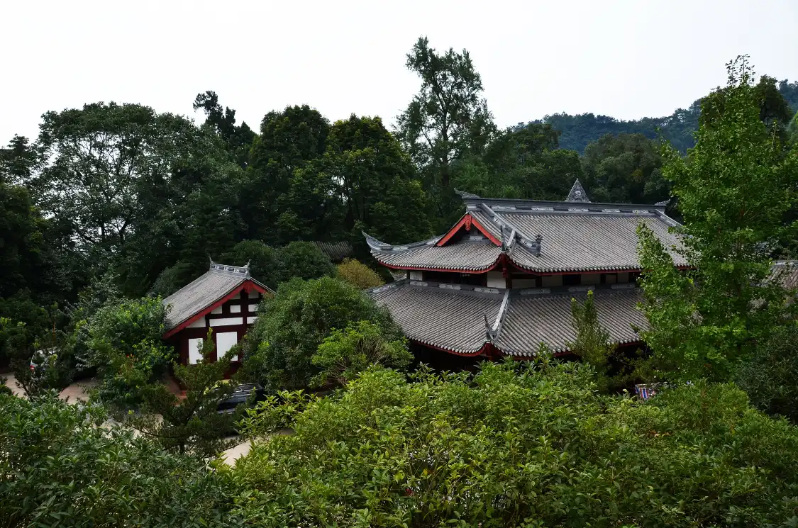 Hotels near Sanlangzhen
