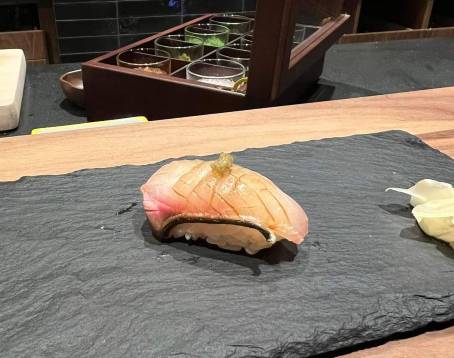 Sushi Kaneyoshi