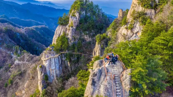 鶏峰山