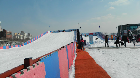 Hangang Park Yeouido Snow Sledding Rink