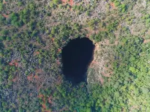 Nature Pit, Qujing