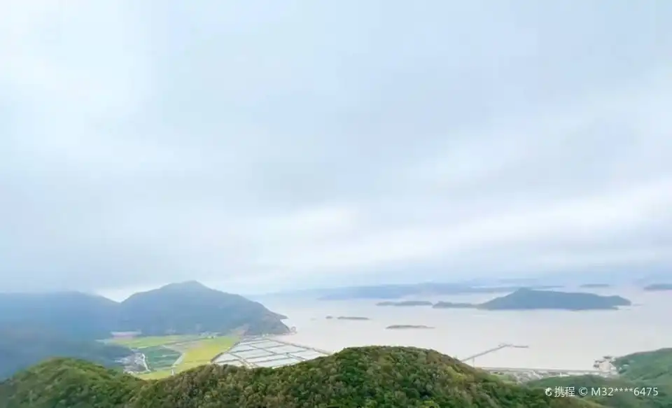 Hotels near Dafoyan Scenic Area
