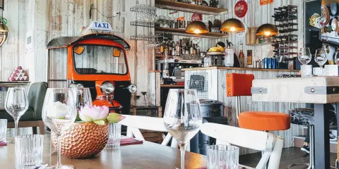 9 Elephants Thai Drink & Dine