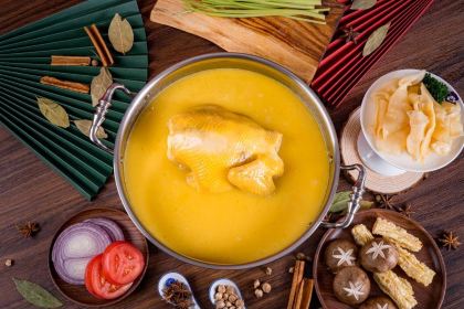 府上港式海鮮火鍋