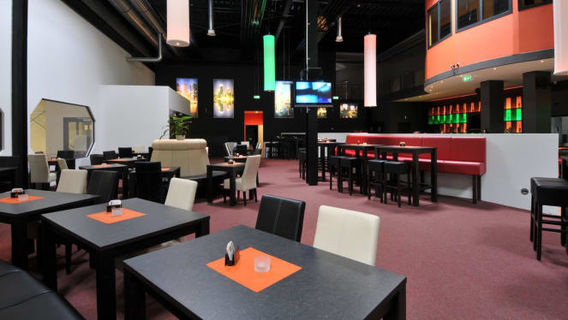 Strike-Bowling u. Eventcenter