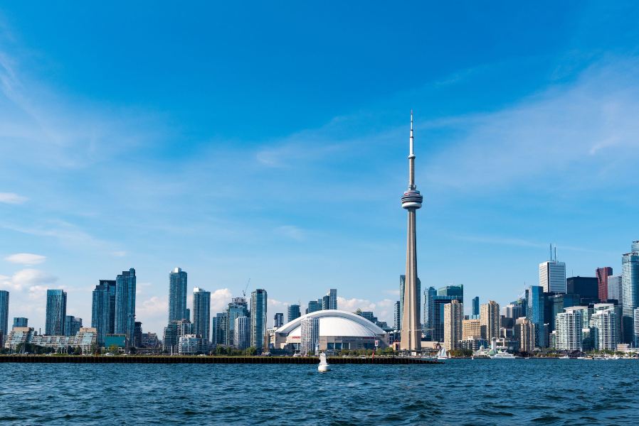 Lennot West Palm Beach Toronto