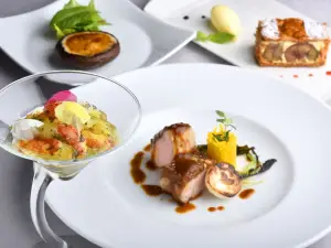 Party & Dining Four Seasons
