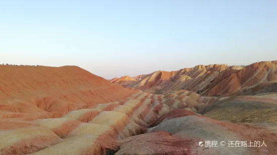 七彩丹霞風景區-七彩虹霞觀景台