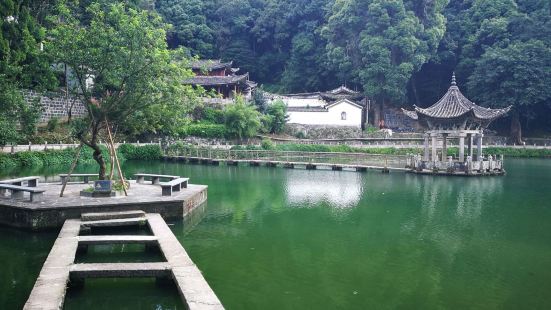 Longfeng Pavilion