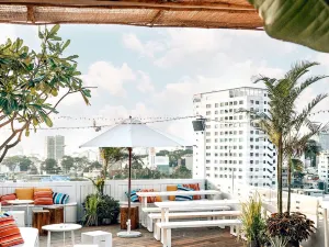 Banana Mama Rooftop Bar & Kitchen Saigon