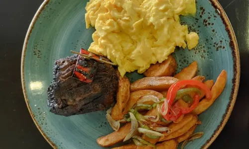Brisa Bistro