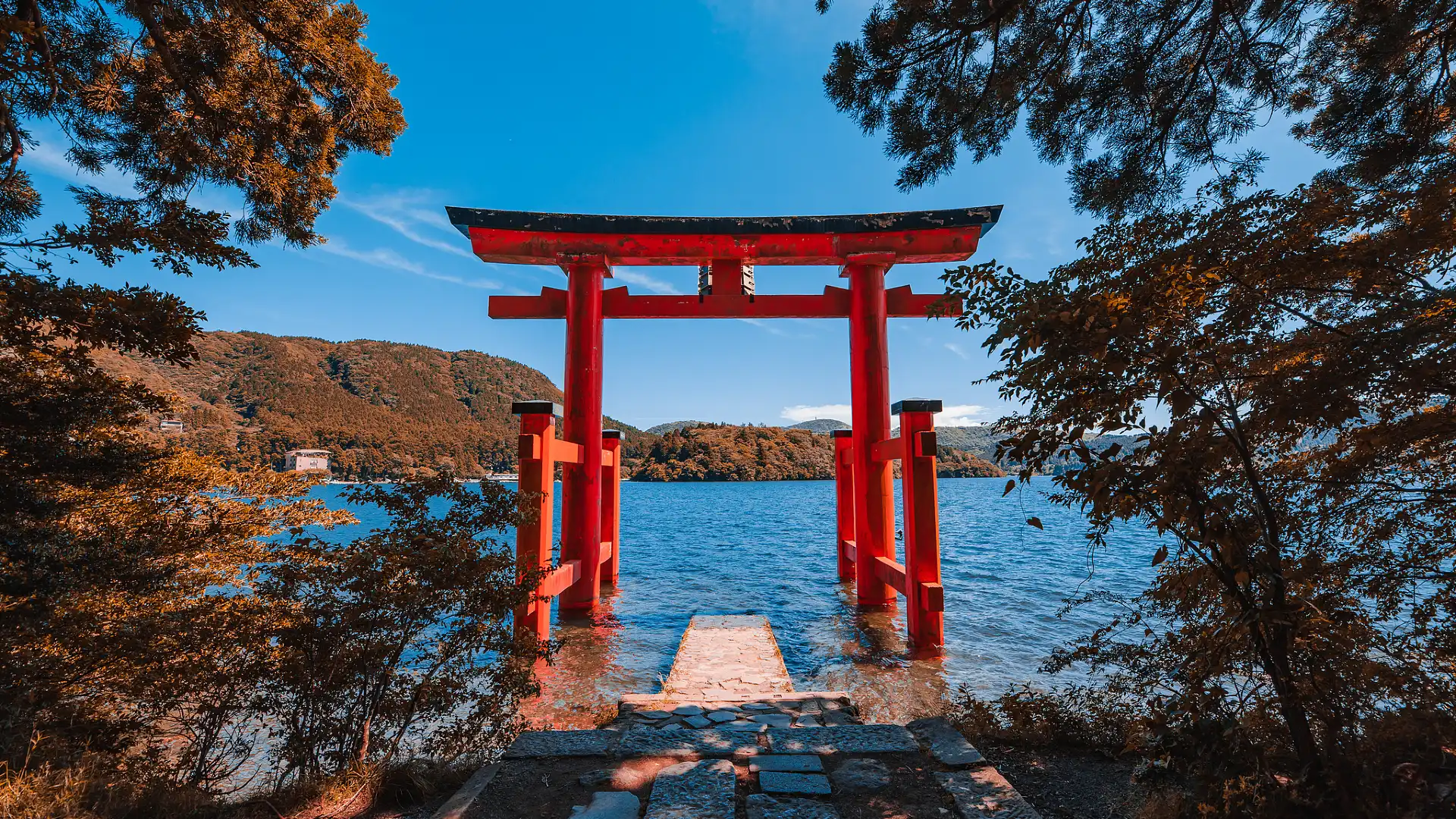 Hotels near Heiwa no Torii