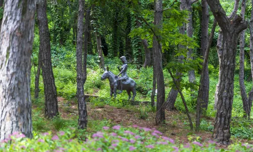 Lianfeng Mountain Scenic Area