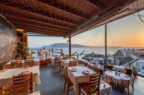Ammoudi Fish Tavern