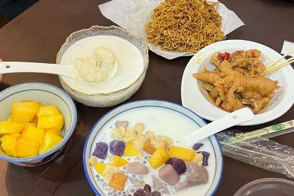 BUFFALO MILK QUEEN SUGAR WATER SHOP