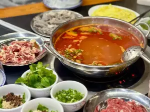 佳荣老五生态牛肉馆