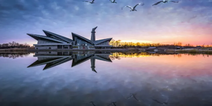 丹頂鶴濕地生態旅遊區