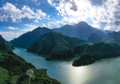 Yehai Lake