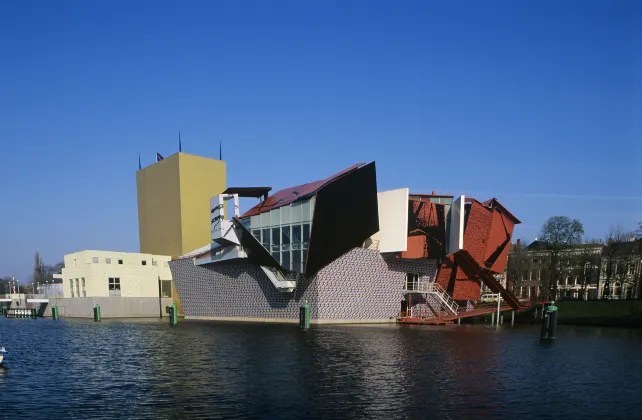 Hotel dekat Winkelcentrum Beijum