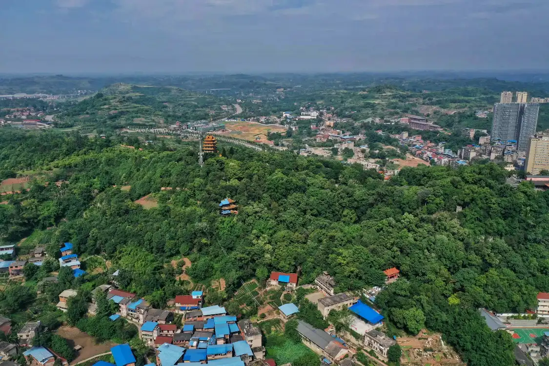 Hotels near Chonglong Mountain
