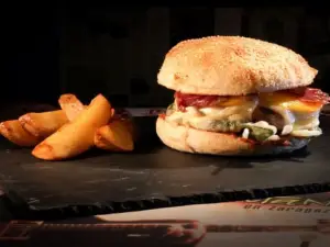 Linacero Rock & Burger