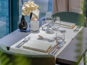 Fletcher Hotel-Restaurant De Hunzebergen
