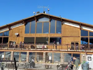 Trollhaugen Ski Area & Convention: Ski Shop