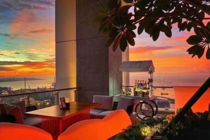 LEMON 1900 BISTRO BAR