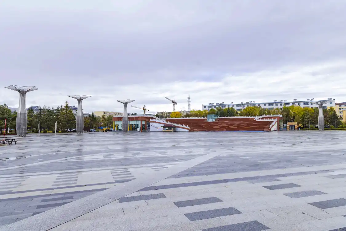 Các khách sạn gần Tumen River Plaza