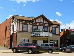 Tomahawk Cinema