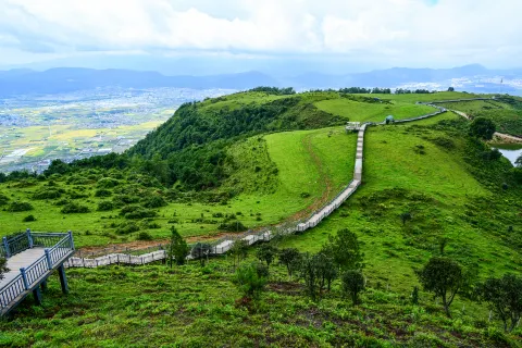 Dongshan Grassland