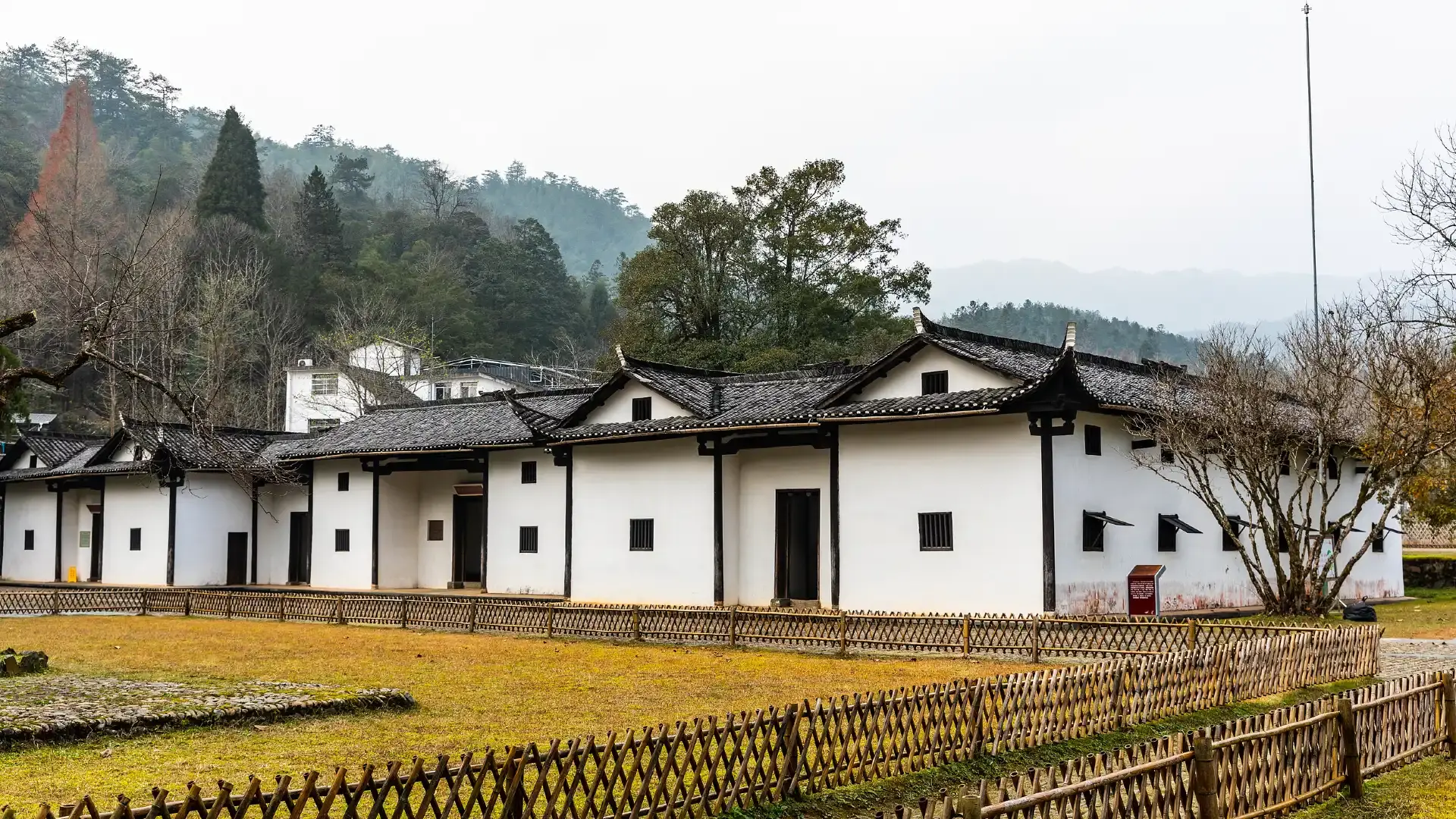 Hotels near Dajing Scenic Spot