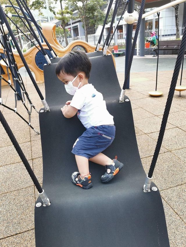 高電量小朋友放電好去處 - 位於顯徑站既新公園顯田遊樂場