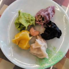 MINGUOHAIXIANJIAOZILOU User Photo