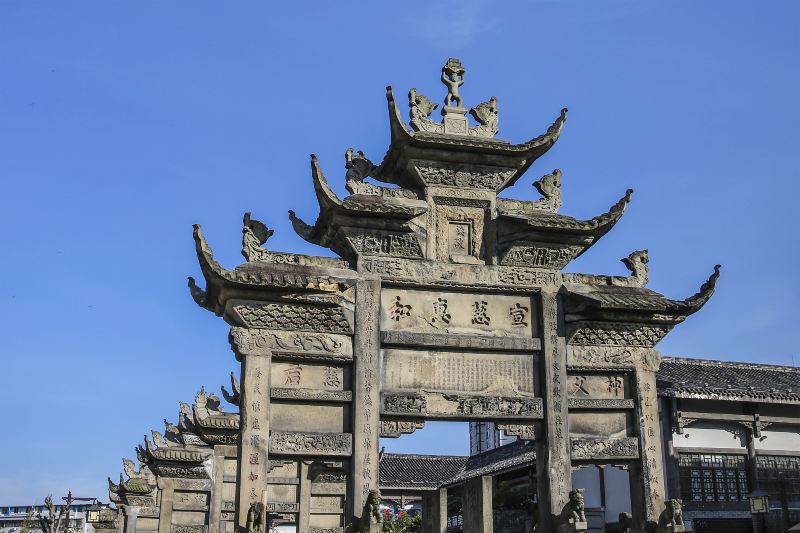 Nanguan Memorial Arch Ancient Town