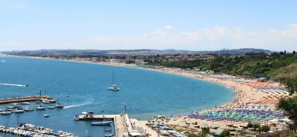Hotels in Numana