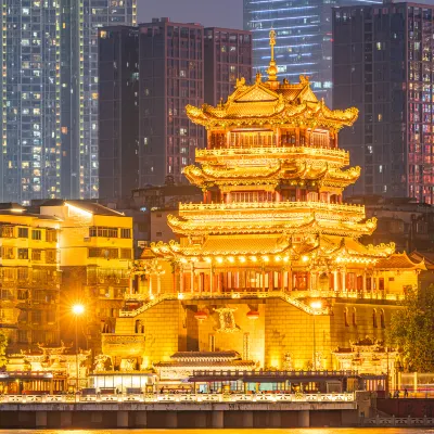 Отели рядом со станцией 