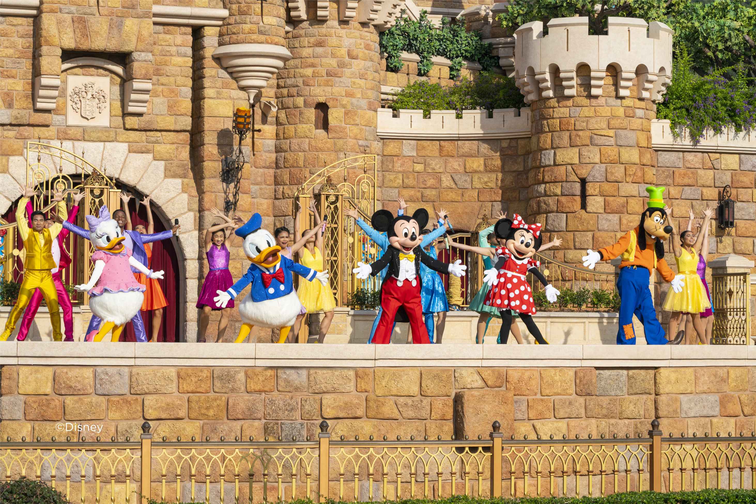 香港迪士尼樂園一日遊【私家包車，含迪士尼門票，深圳上門接送】