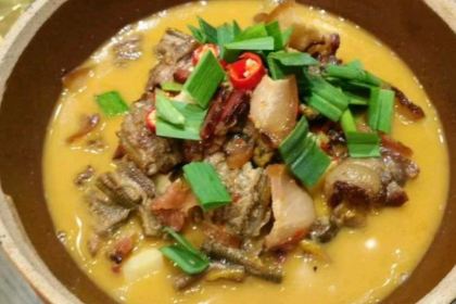 Tujia Wild Vegetable Restaurant (Jinbian Road)