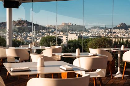 Hytra Restaurant & Bar