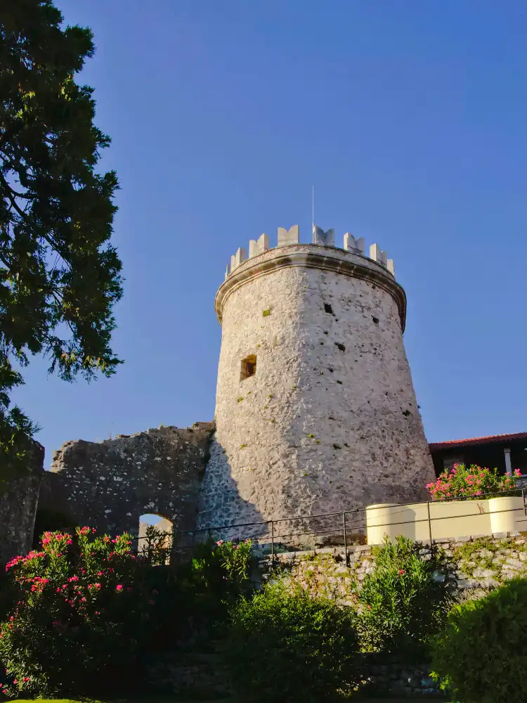 Hotels near Sablićevo Beach