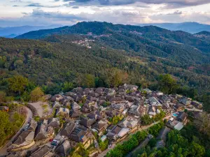 The Old Bulang Ethnicity Village of Wenji