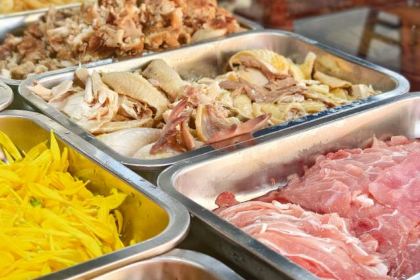 云香念过桥米线（蒙自七彩滇南店）