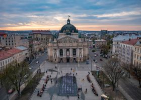 vuelos a Lviv desde Madrid