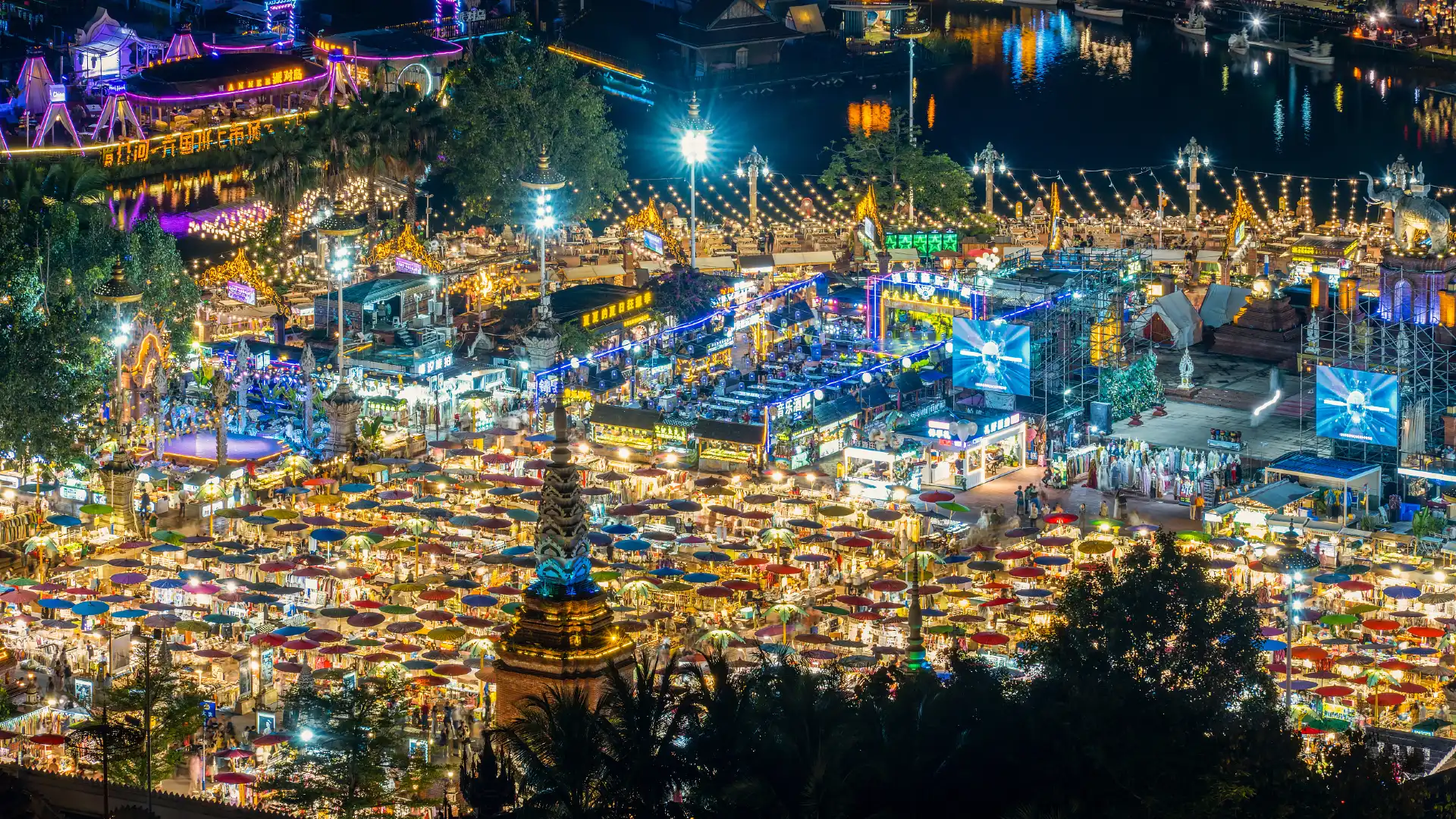 Hotels near Mekong Starlight Night Market