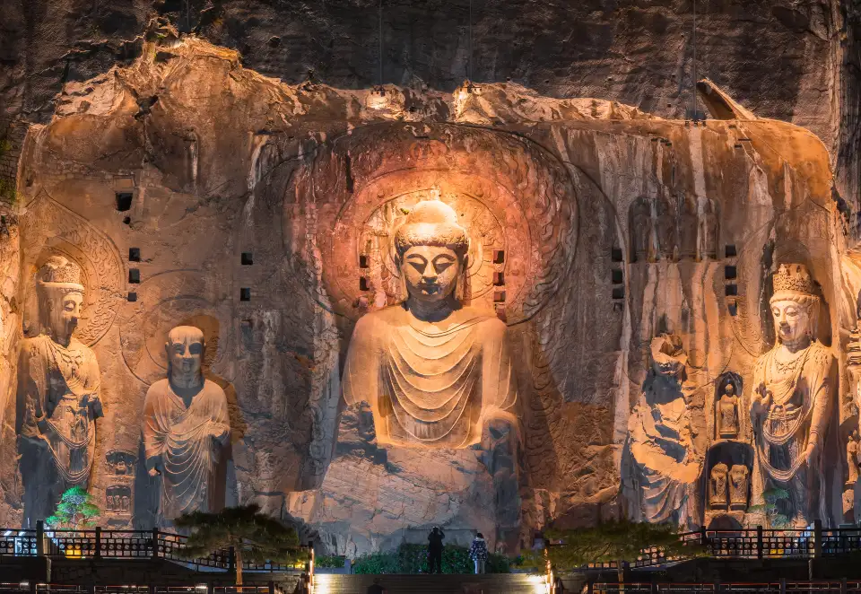 2_Longmen Grottoes