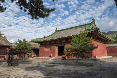 Yanshan Temple