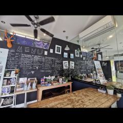 Cafe in Tokyo (Algester) User Photo