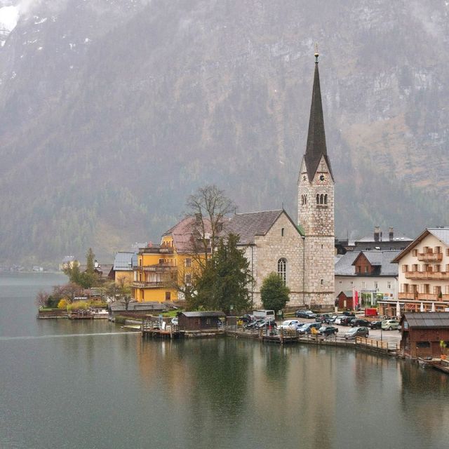 ฮัลล์สตัทท์ (Hallstatt)